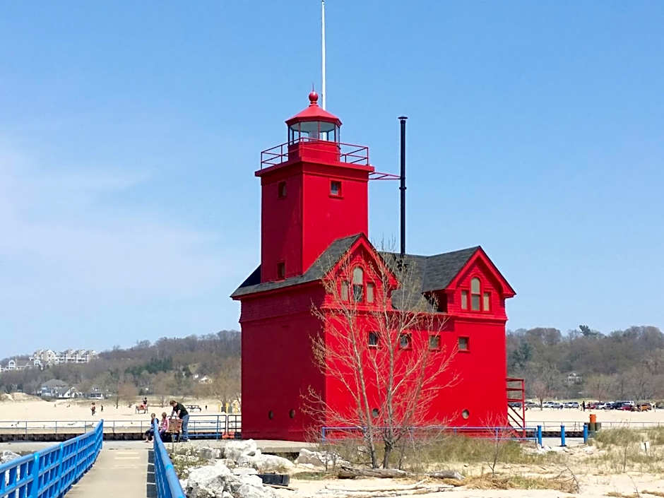 Holiday Inn Express Holland By IHG