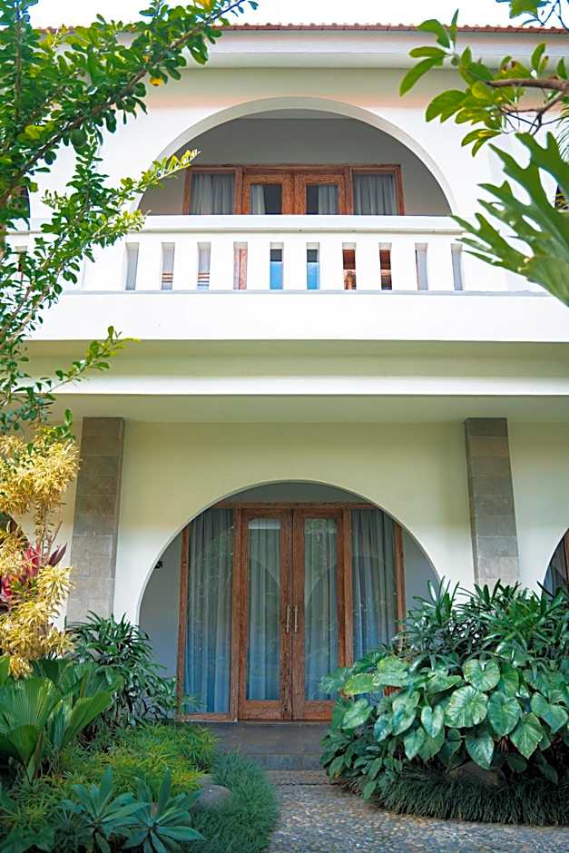 MAHALONA BALI STAY