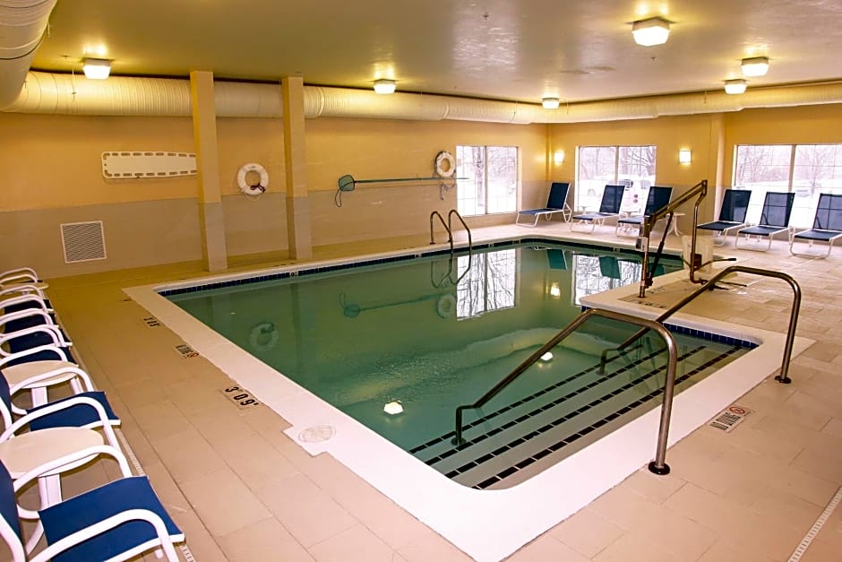 Holiday Inn Grand Rapids-Airport, an IHG Hotel
