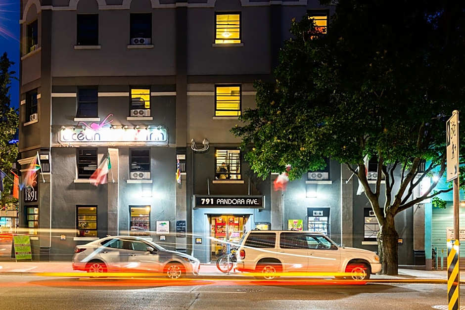 Ocean Island Inn | Backpackers | Suites