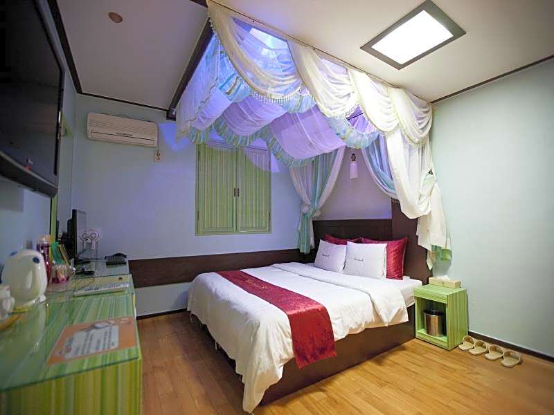 Chuncheon World Hotel