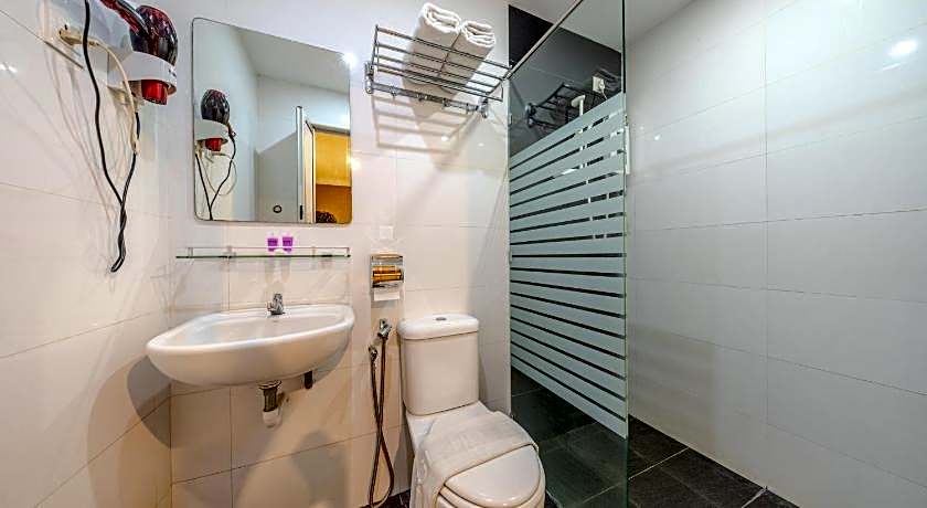Gl Hotel
