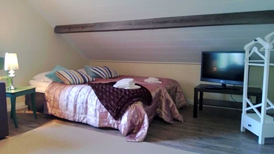 Majatalo & Ravintola Villa Emilia