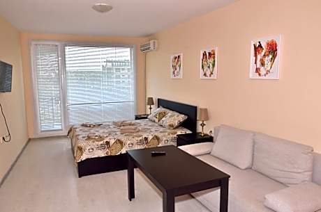 Studio with Sea View and big Terrace