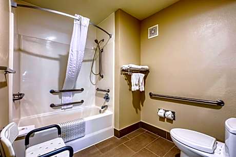 King Room - Accessible/Non-Smoking