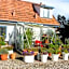 Medio Apartments