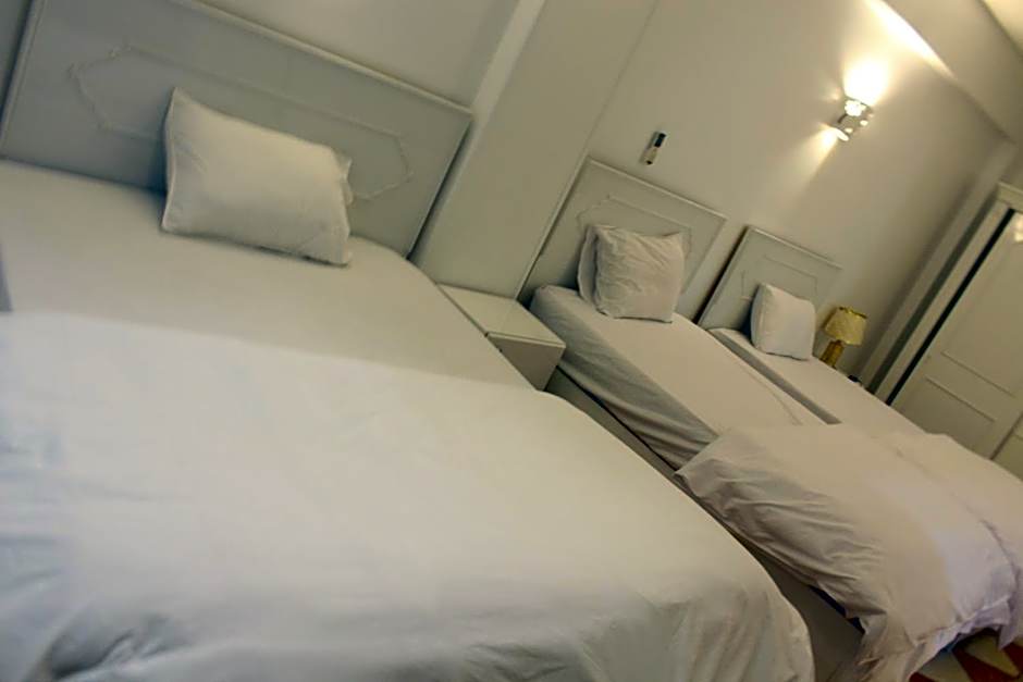 Mama Africa Apts & Studios