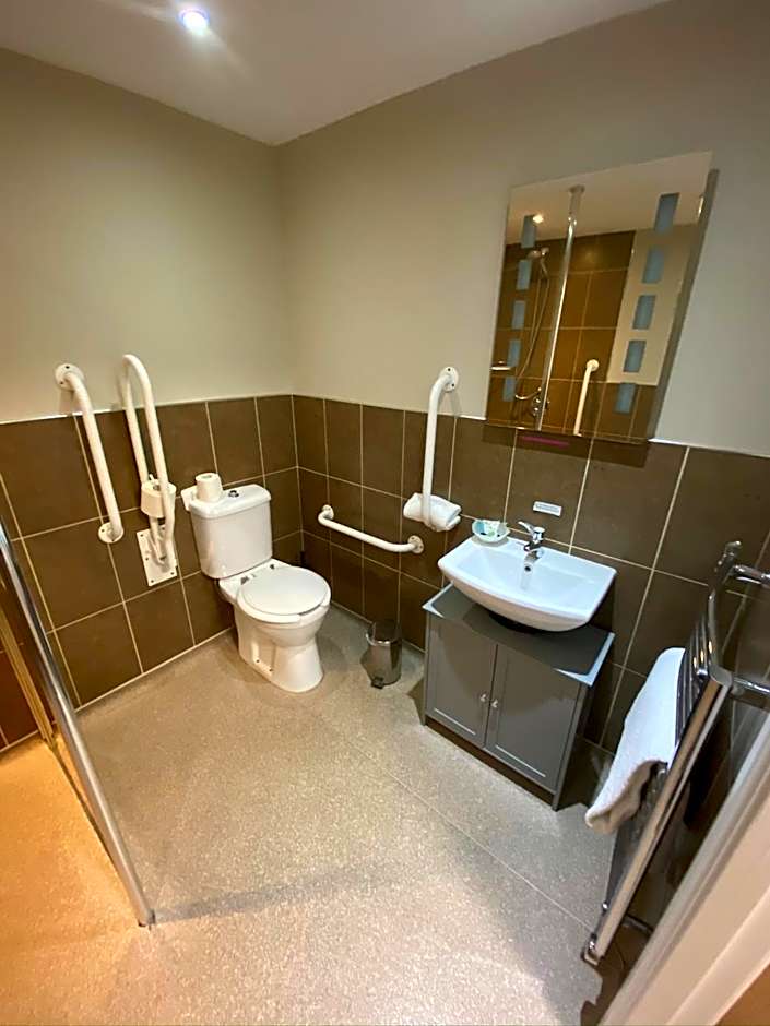 The Three Horseshoes Hotel