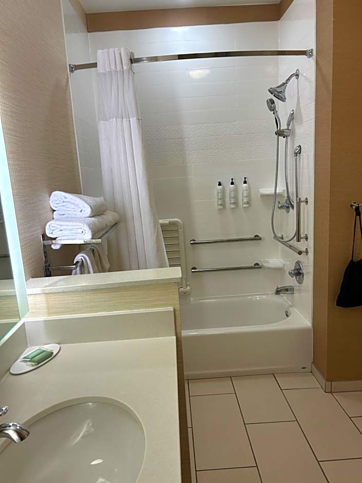 Fairfield Inn & Suites by Marriott Cambridge