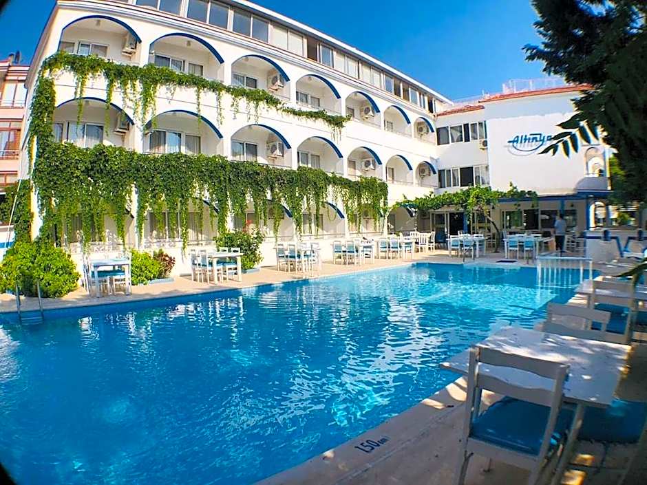 Altinyaz Hotel