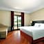 Courtyard by Marriott Rome Central Park
