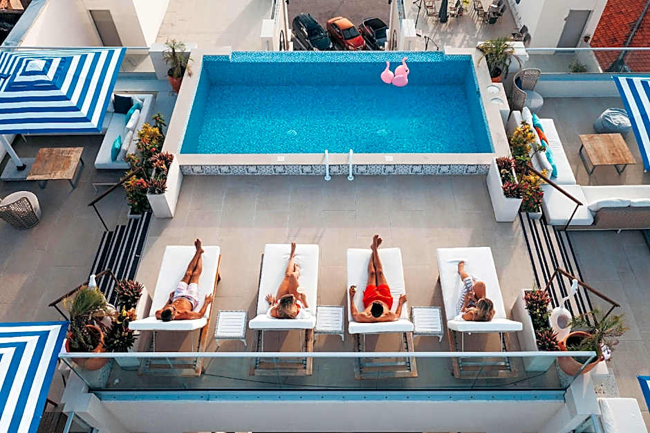 Elements Hotel & Shops Curacao