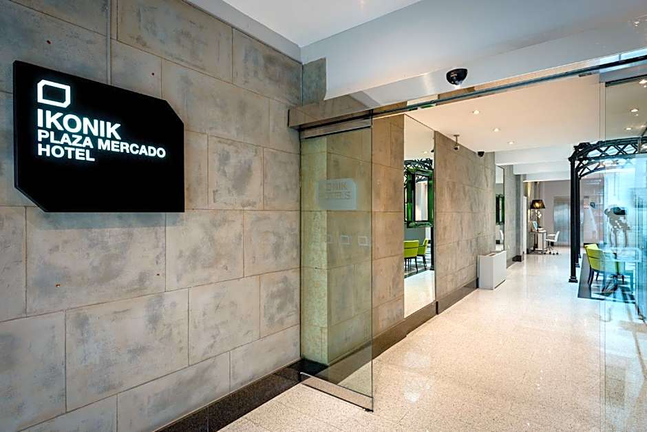 Ikonik Plaza Mercado