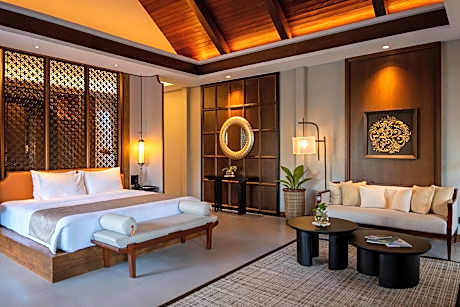 Exclusive Traditional Pool Villa
