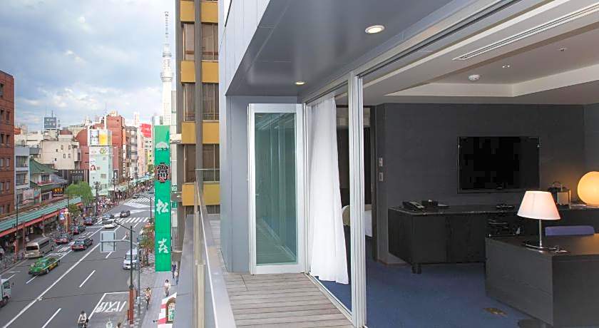 The Gate Hotel Kaminarimon by Hulic