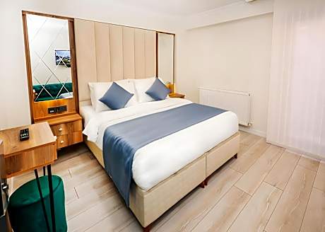 Basement Double-No Window