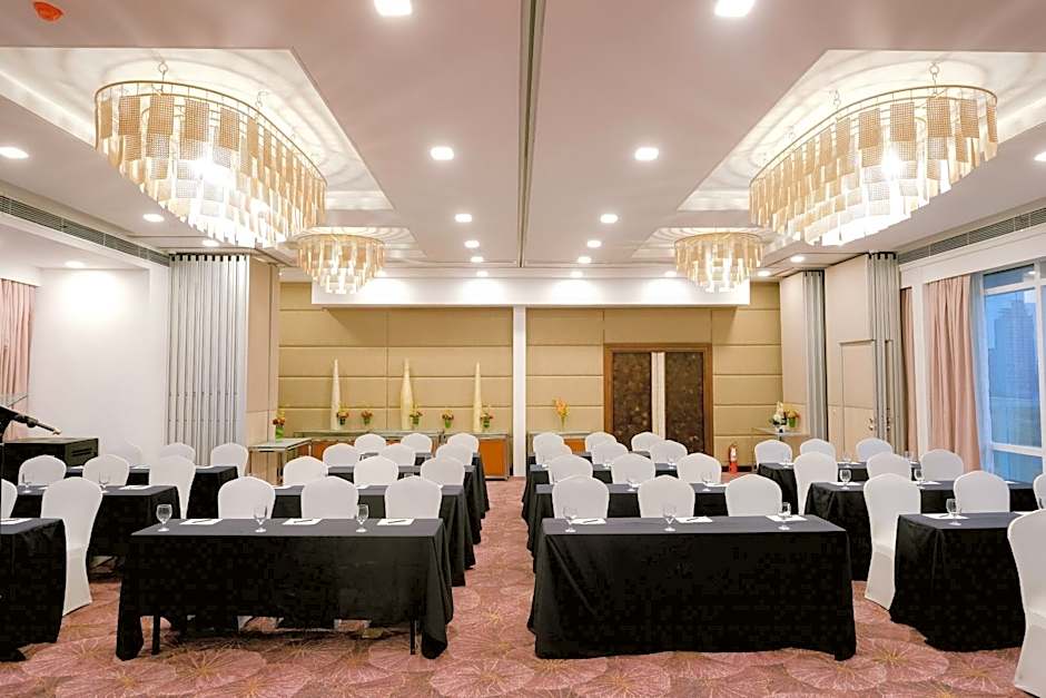 Goldberry Suites and Hotel Cebu