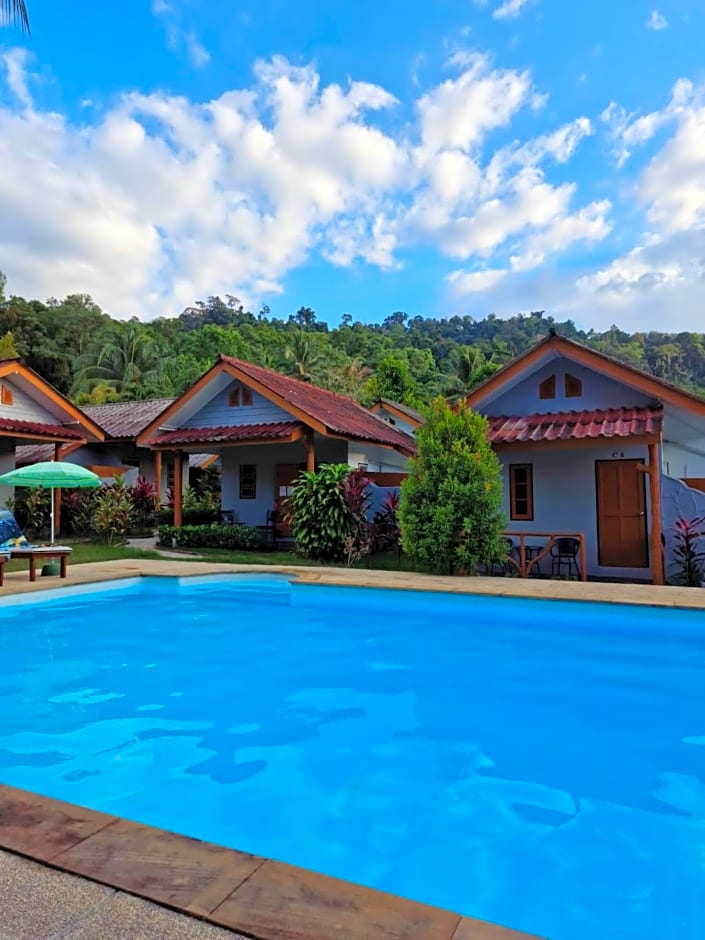 Khaolak Banana Bungalow