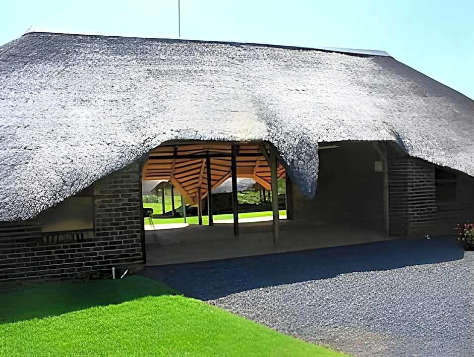African Flair Country Lodge