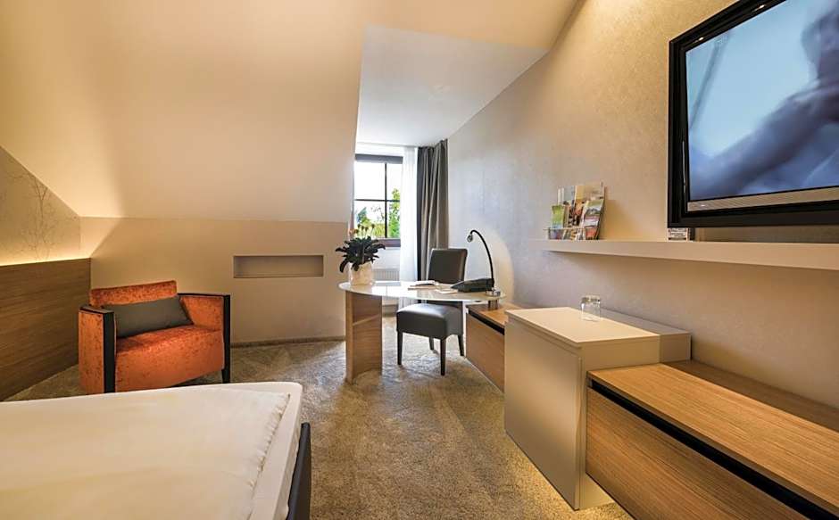 Land & Golf Hotel Stromberg