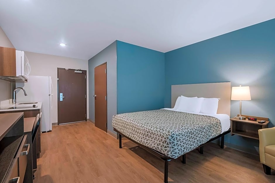 WoodSpring Suites Bellflower - Los Angeles