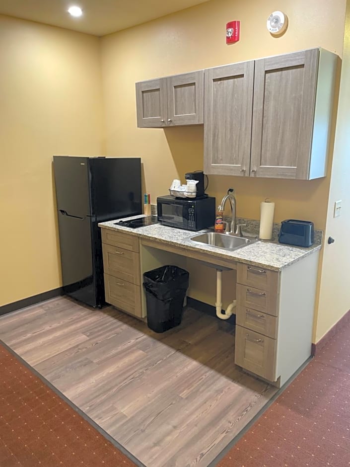AmericInn by Wyndham Fargo South