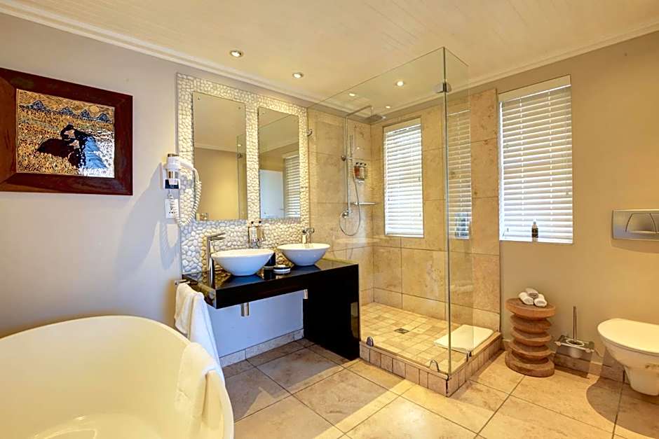 Periwinkle Lodge Guest House