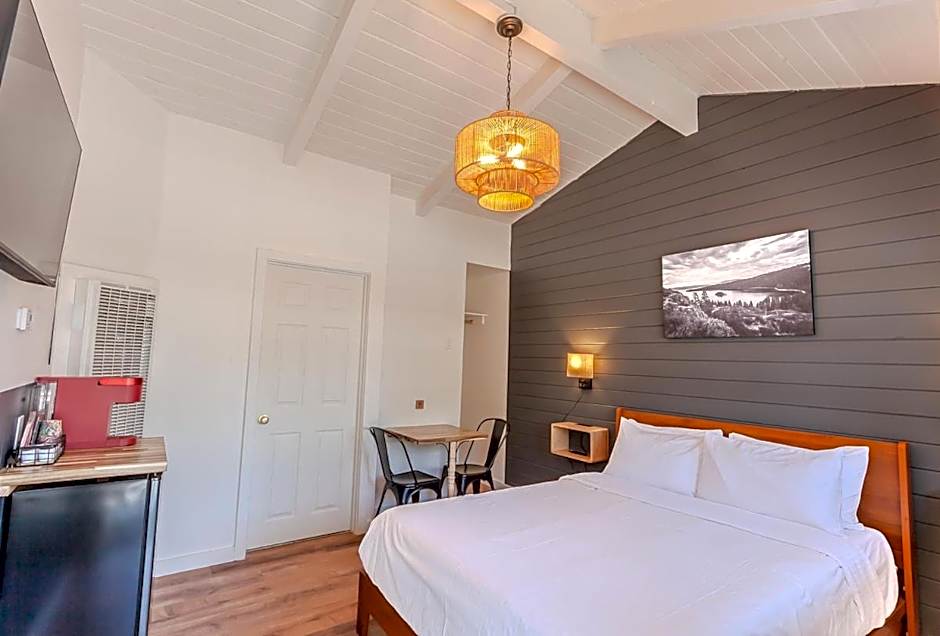 Tahoe Mountain Inn