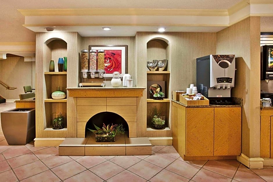 La Quinta Inn by Wyndham Savannah Midtown