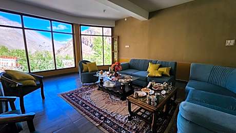 Hotel Gangchen Tabo