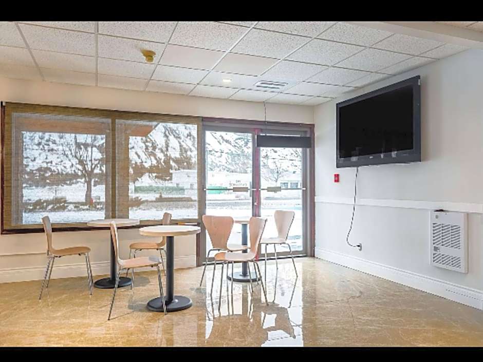 Riverside Motel Cache Creek