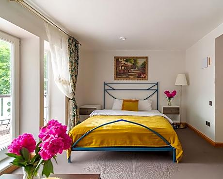 Deluxe Double Room with Castle View