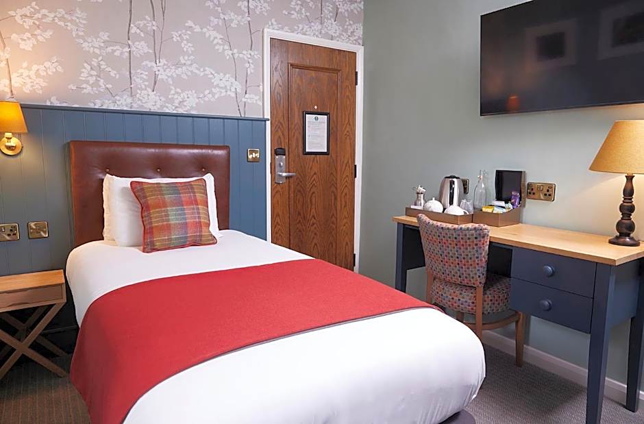 Castle Hotel by Chef & Brewer Collection