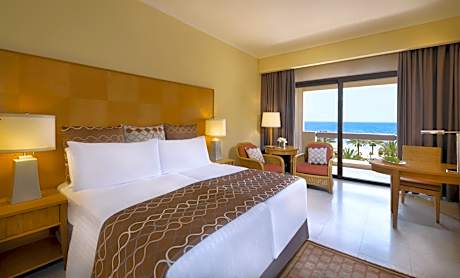 1 King Premium Sea View