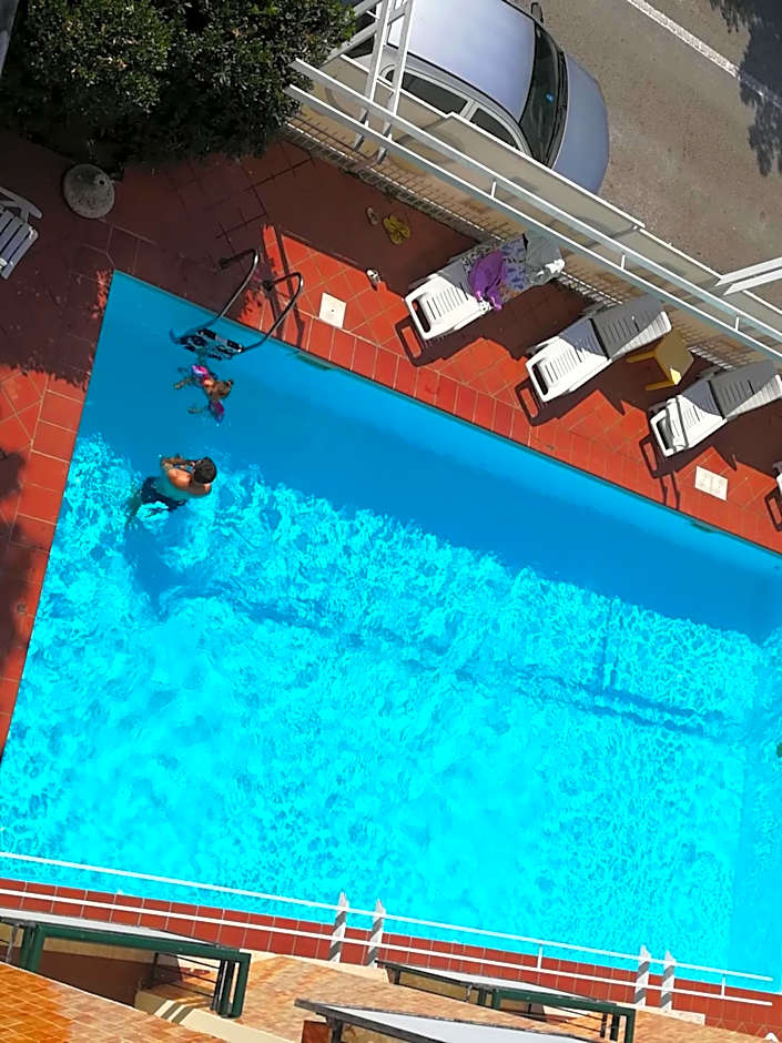 Hotel Apis