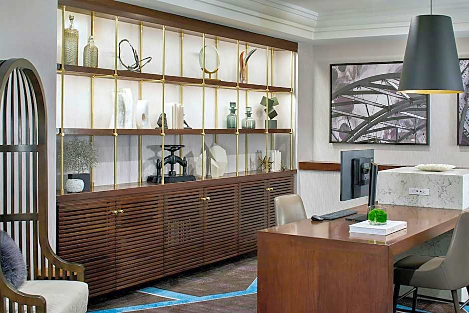 The Del Monte Lodge Renaissance Rochester Hotel & Spa