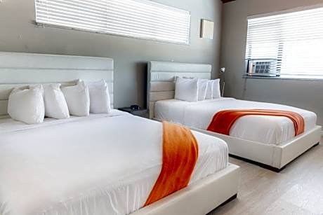 One Bedroom Double Queen Suite