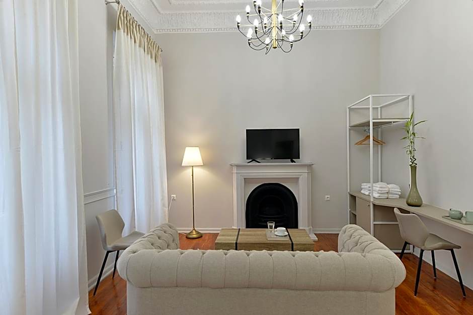 1900 ATHENIAN HOUSE