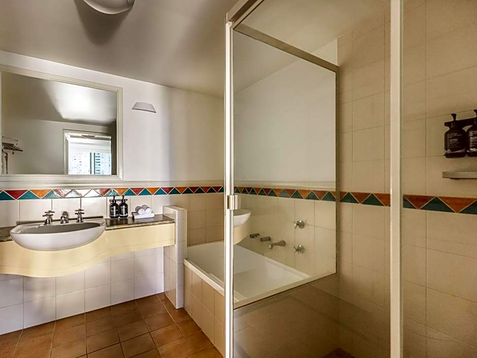 Mantra Crown Towers Surfers Paradise