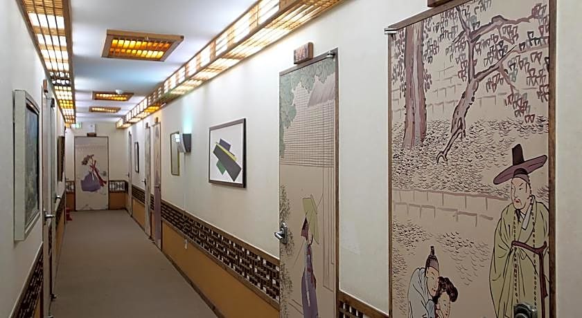 Jeonju Hanok Taejogung Hotel