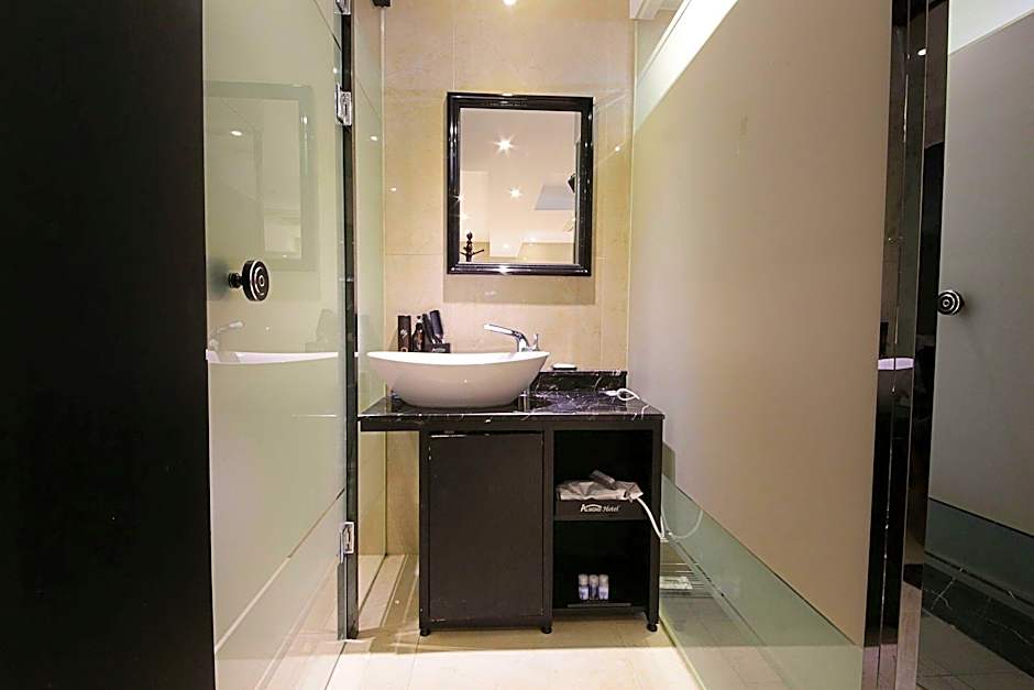 Almond Hotel Busan Station