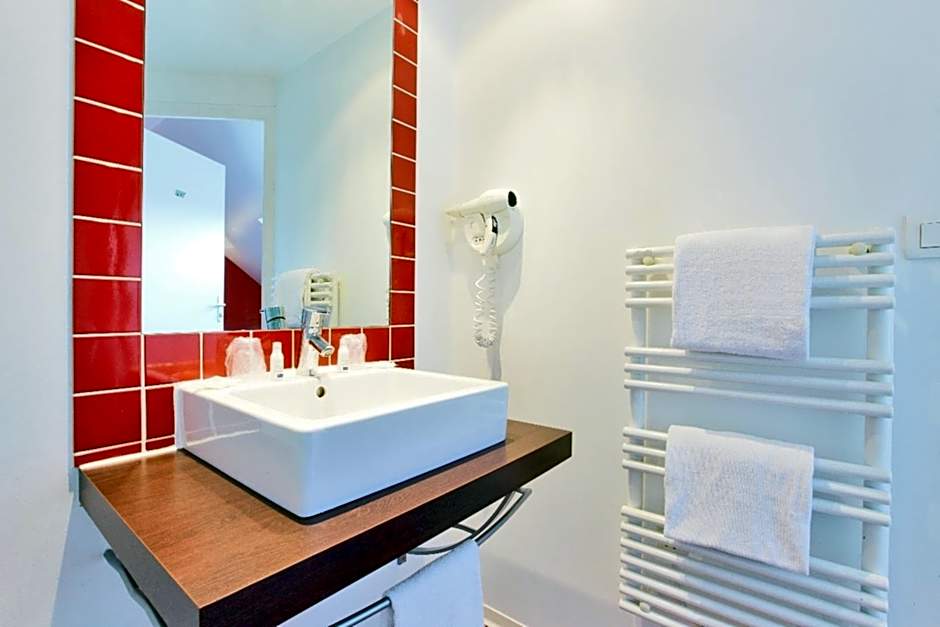 KYRIAD ROUEN NORD - Mont Saint Aignan