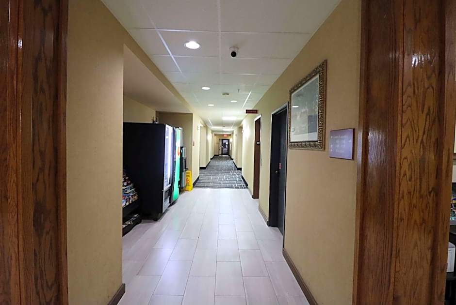 Super 8 by Wyndham Perryville