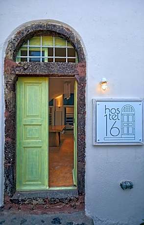 Hostel 16 Oia