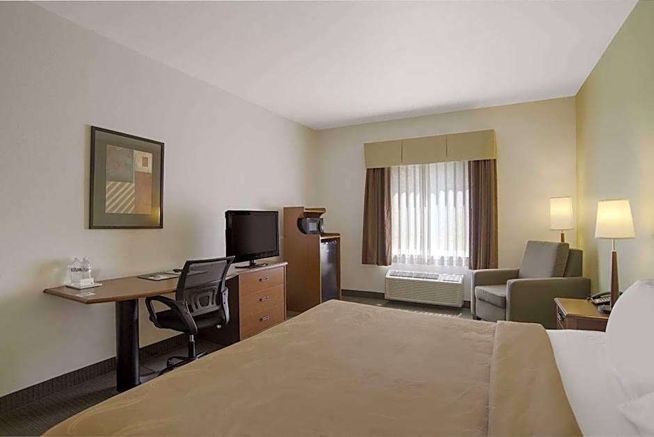 Quality Inn & Suites Chambersburg Northeast