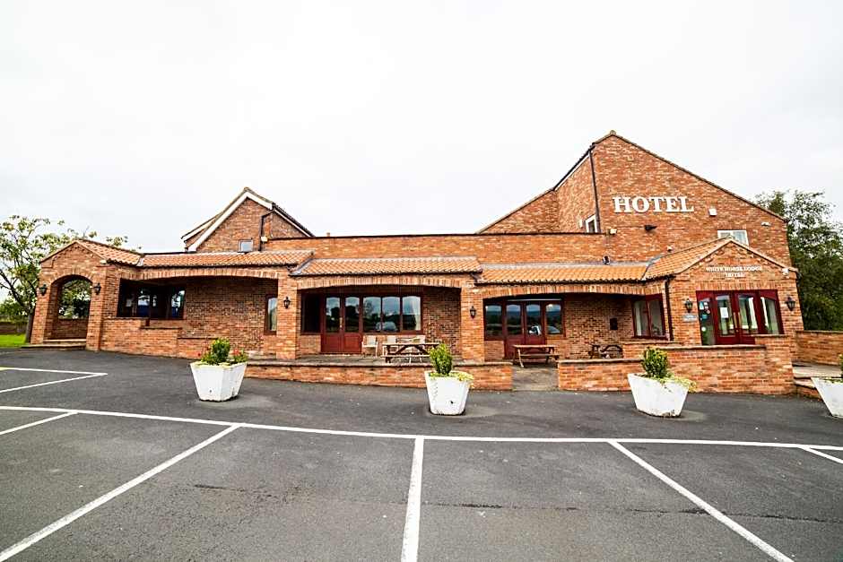 OYO White Horse Lodge Hotel, East Thirsk
