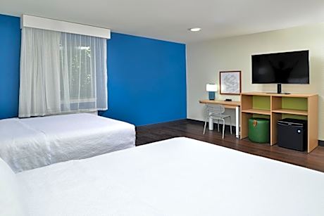 Queen Room with Two Queen Beds