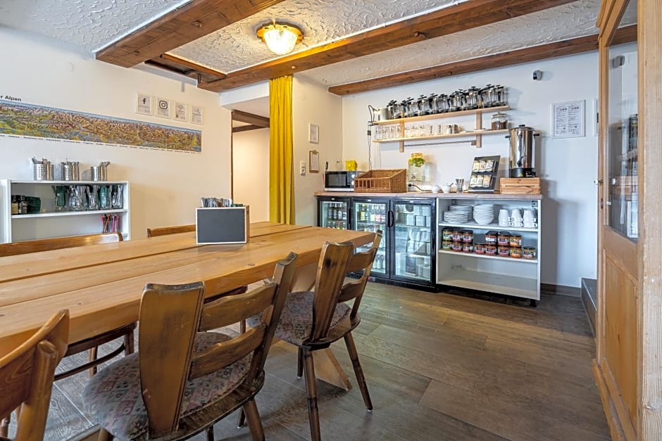 Alps Hostel