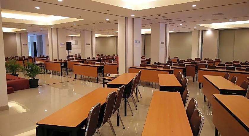 Amaris Hotel Citra Raya - Tangerang