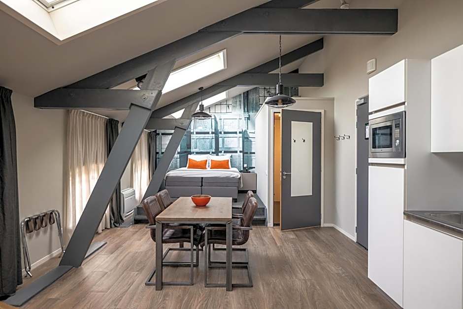 YAYS Amsterdam Maritime by Numa